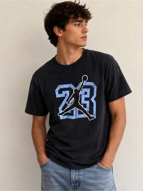 Jordan 23 Graphic T-Shirt – Men’s Medium | Black Jumpman Tee